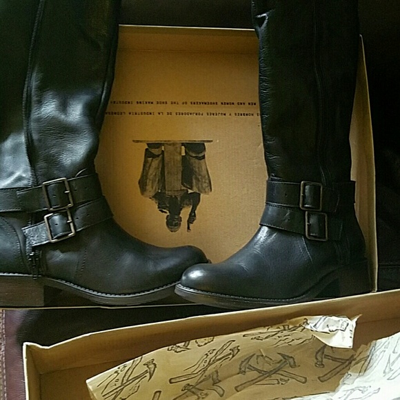 MAS Boots - Picture 3 of 4
