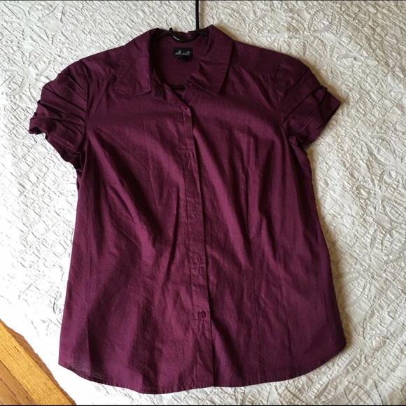 Plum purple button down top! 🔮
