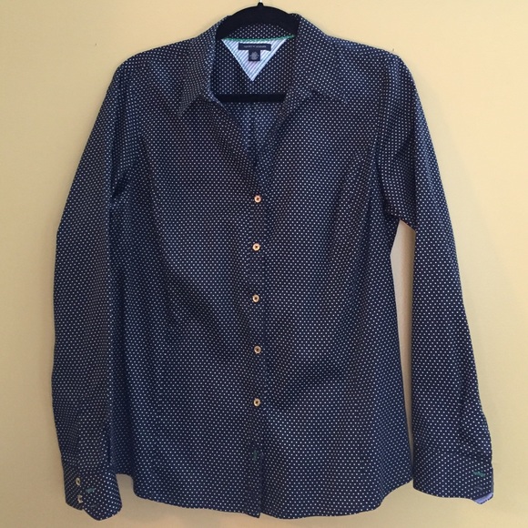 ❌SOLD❌Tommy Hilfiger button shirt