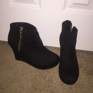 Christian Siriano wedge booties