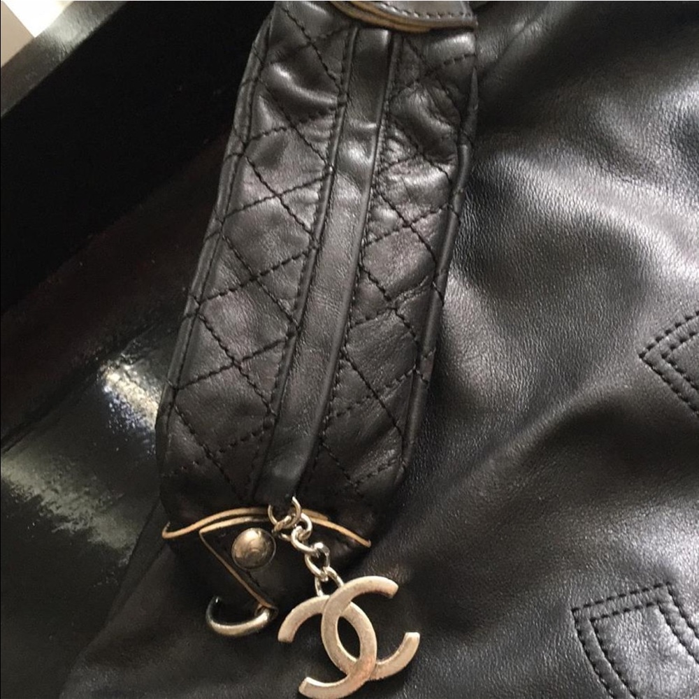 Chanel Hobo Bag - Picture 7 of 8