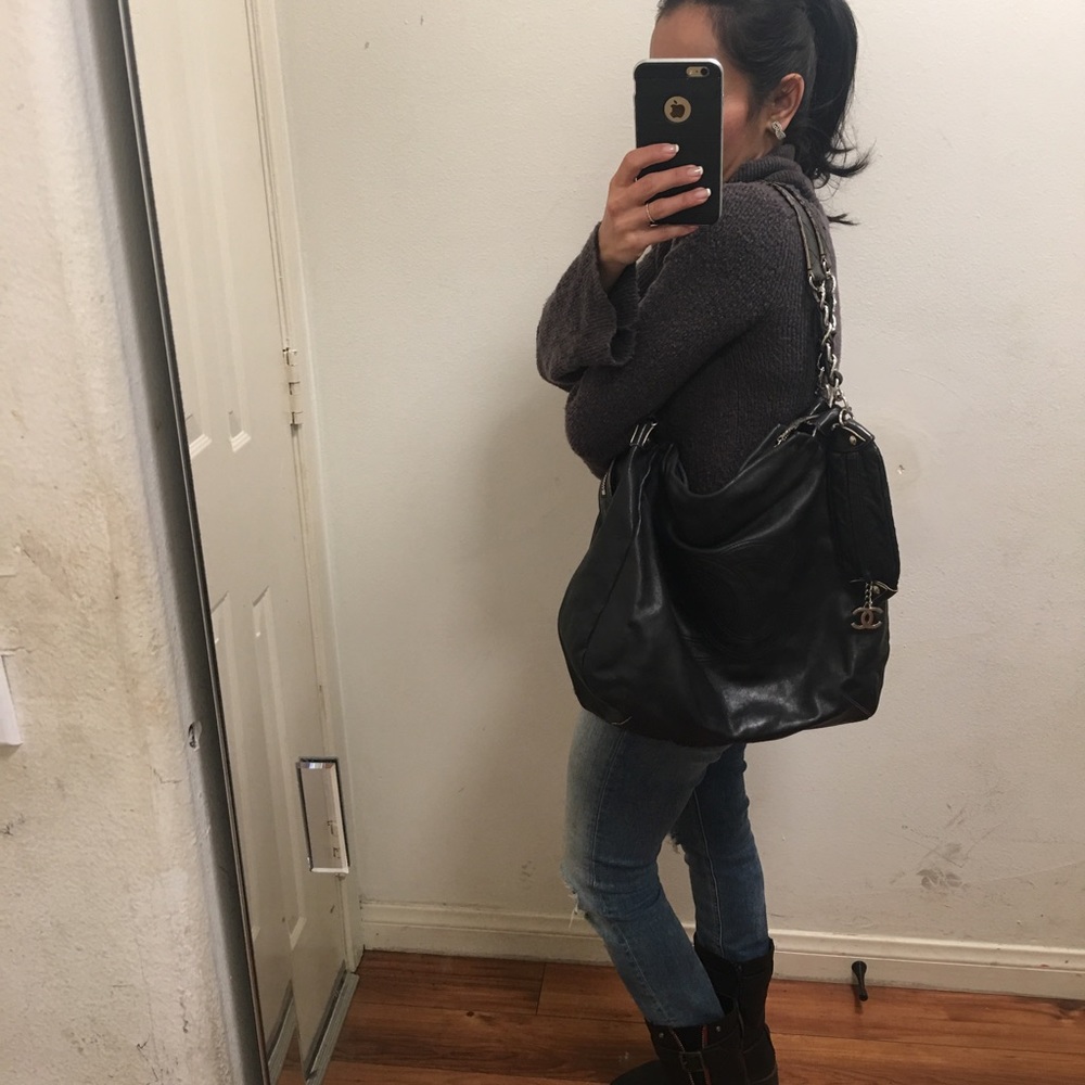 Chanel Hobo Bag - Picture 8 of 8