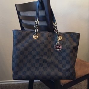 Michael Kors Tote