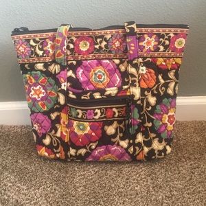 Vera Bradley zip up bag