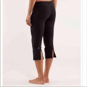 Lululemon Gather and Crow Crop leggings