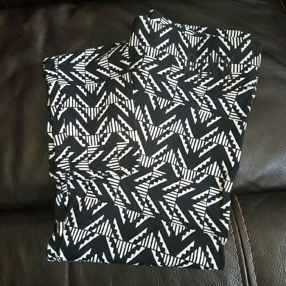 VS PINK GEOMETRIC SKINNY YOGAS ultimates sold