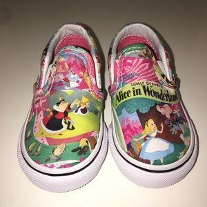 Vans Disney Alice In Wonderland Toddler Slip ons