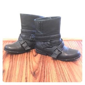 Black Moto boots