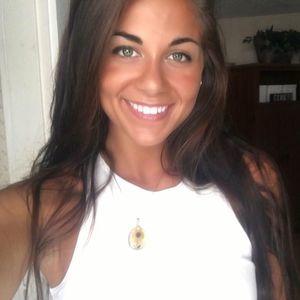 Meet your Posher, Selina