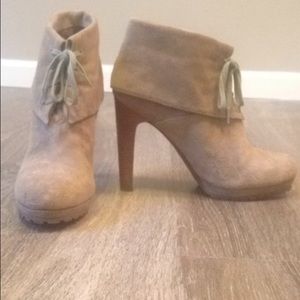 Rosegold Genie Bootie (size 9.5)