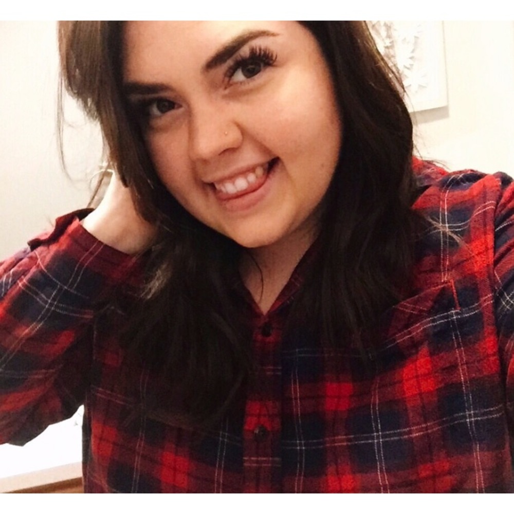 Meet your Posher, Emily