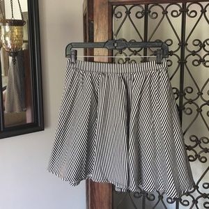 Adorable striped skater skirt!!