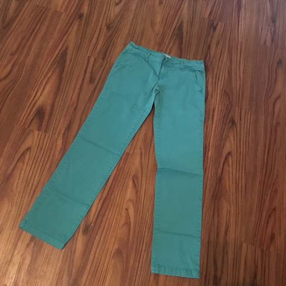 Teal/turquoise cropped pants