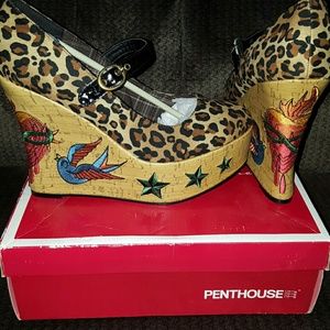 Tattoo Leopard platform