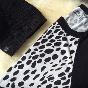 Animal print raglan sweater