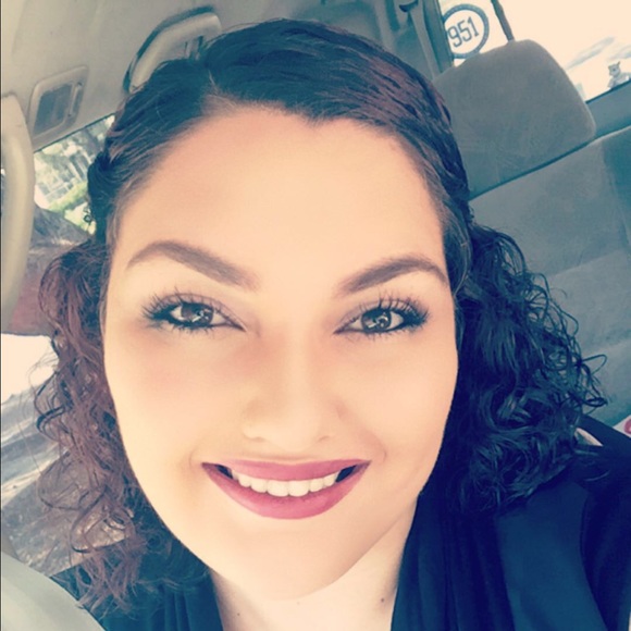 Meet your Posher, Bailey