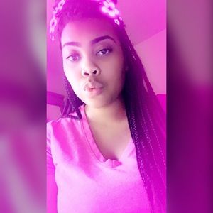 Meet your Posher, Kayla