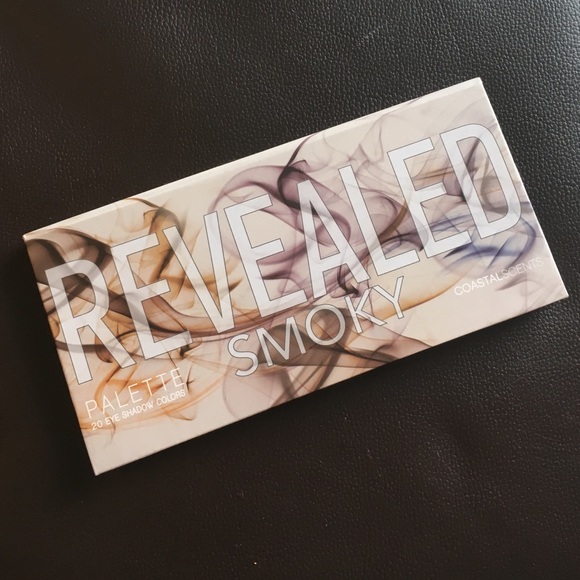 NEW Revealed Smoky Palette