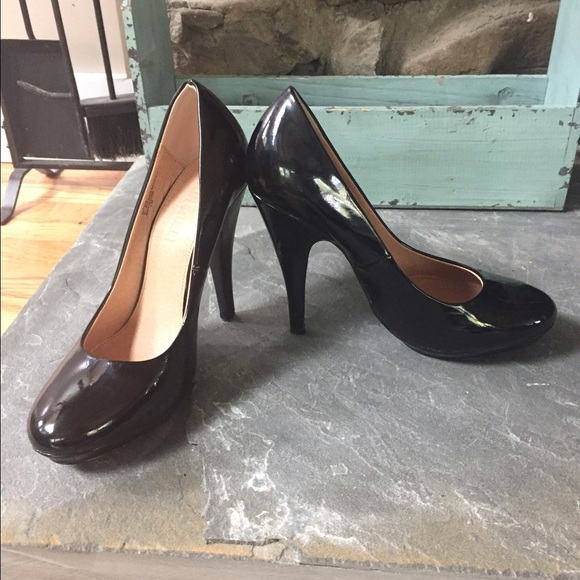 Colin Stuart black patent leather pumps - Picture 3 of 4