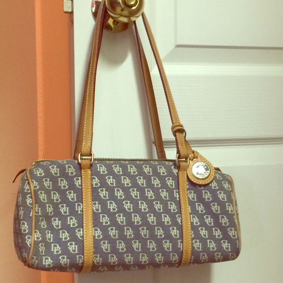 Dooney & Bourke barrel bag