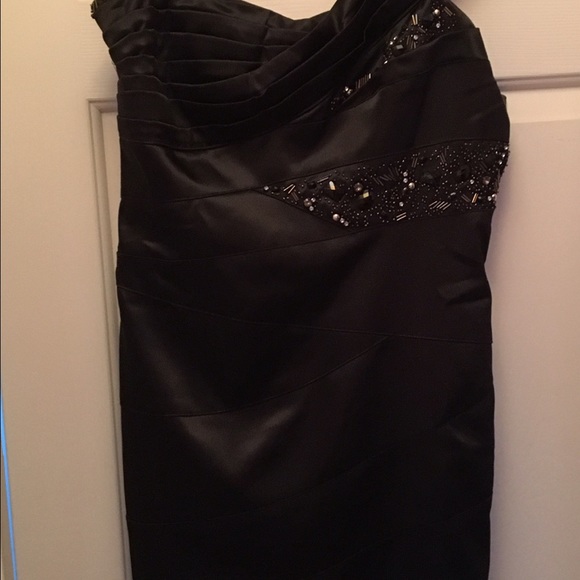Speigel Black satin banded cocktail dress, size 12 - Picture 1 of 3