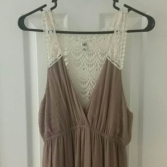 Dress - Picture 2 of 4