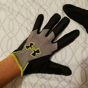 Under armour workout gloves