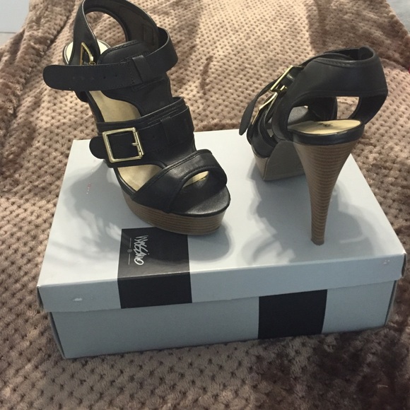 High heel sandal