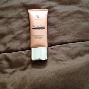 Younique BB Flawless BB Cream (90% full)