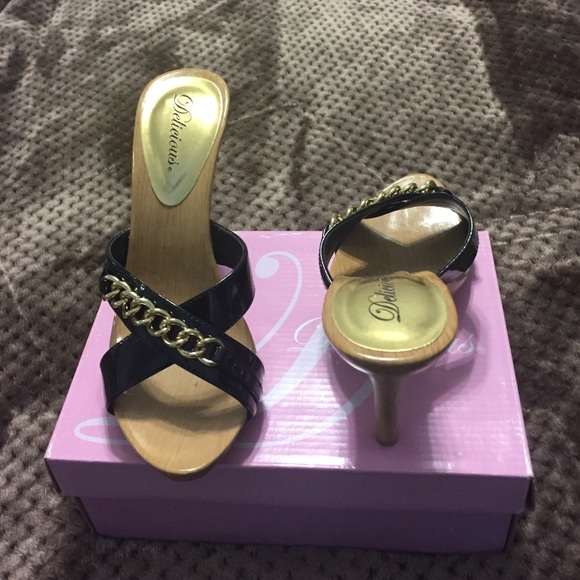 Sandal