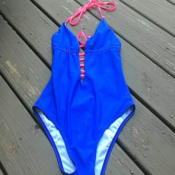 One piece swimsuit