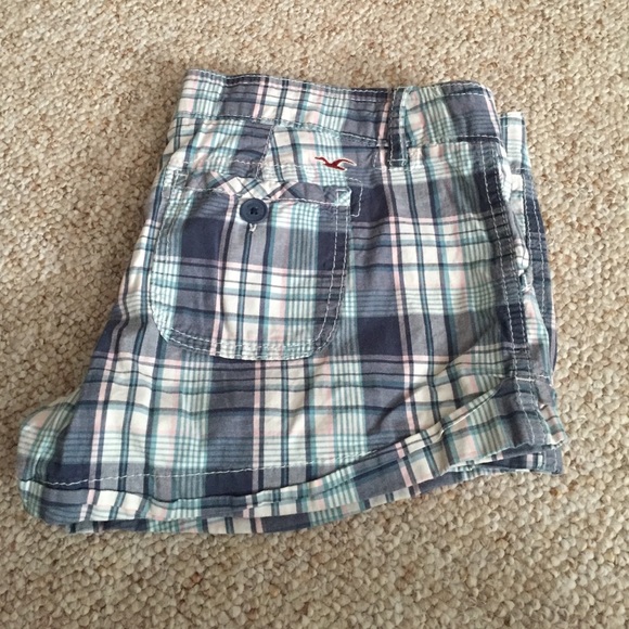 Hollister Plaid shorts
