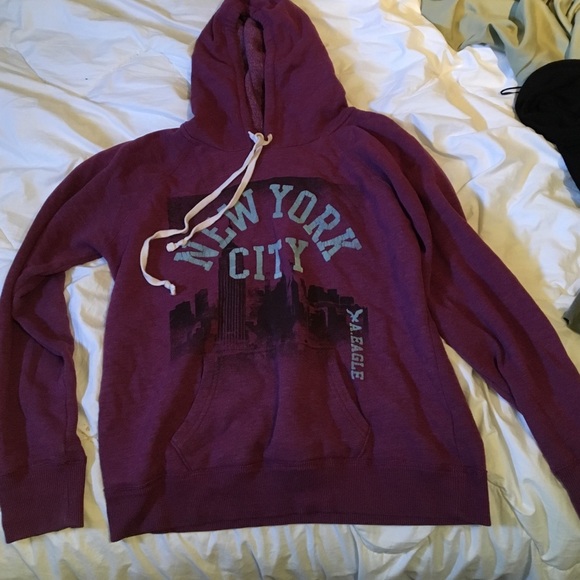 American Eagle Outfitters Tops - American eagle hoodie