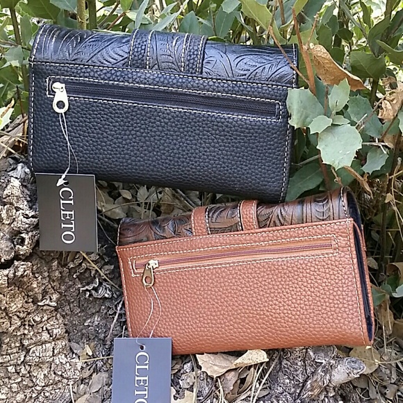 Brown Western Concho Turquoise Wallet - Picture 2 of 3