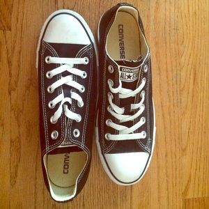 Black and White low top Converse