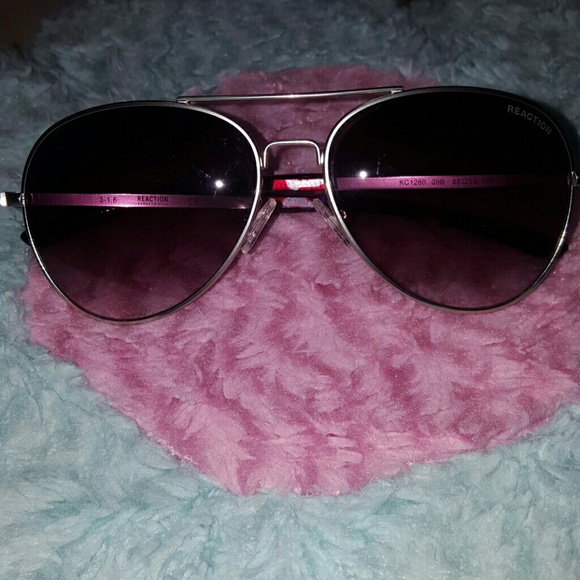 Sunglasses kennet cole reaction
