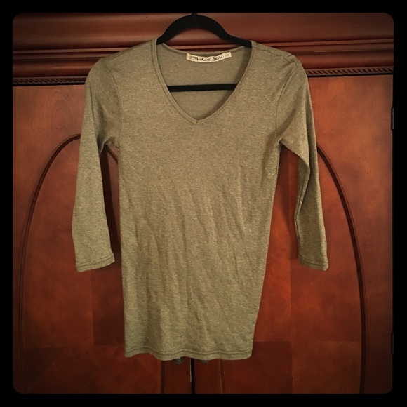 Michael Stars Vneck tee