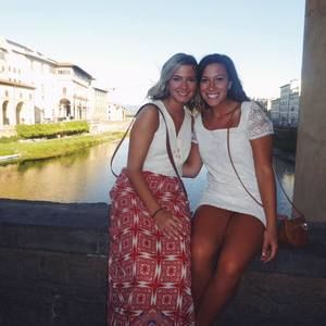 Meet your Posher, Kayla