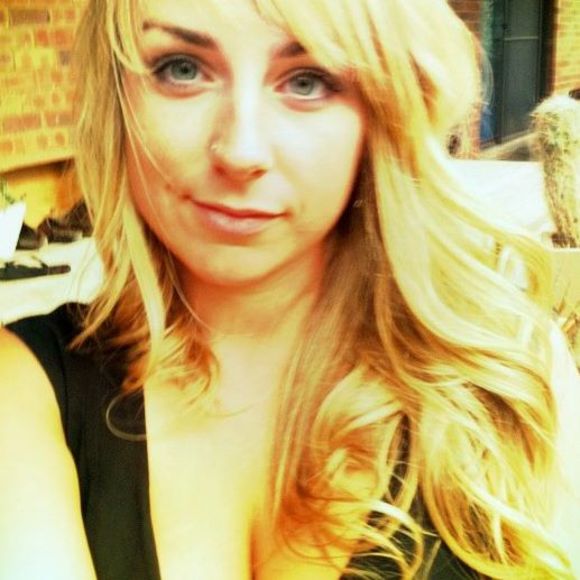 Meet your Posher, Hannah