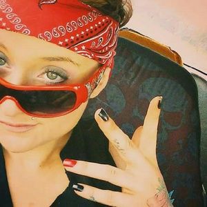 Meet your Posher, Catherine