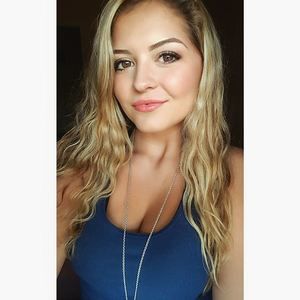 Meet your Posher, Veronica