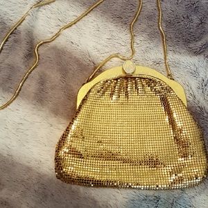 FLASH SALE! La Regale gold mesh handbag, vintage