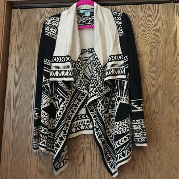 Aztec patterned knit cardigan