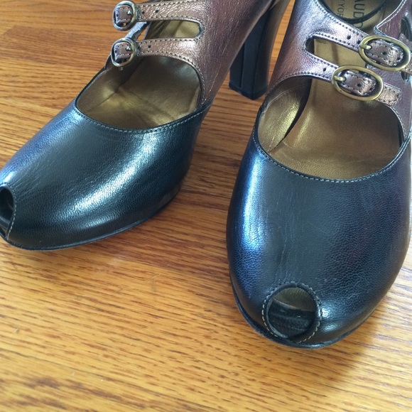 Giraudon two-tone metallic peep toe heels - Picture 4 of 6