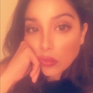 Meet your Posher, Mayra