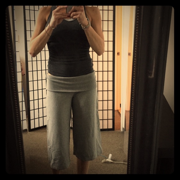 Ann Taylor cotton capris