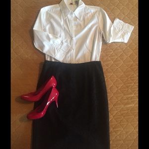 Black lace pencil skirt size 8.