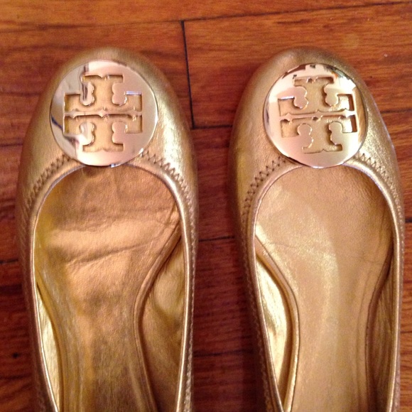 Tory Burch Gold Reva flats. Size 7.5. 📣📣📣📣 - Picture 2 of 5
