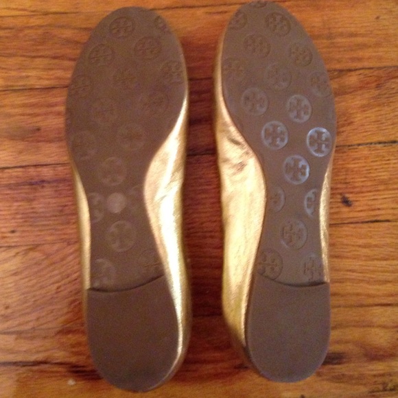 Tory Burch Gold Reva flats. Size 7.5. 📣📣📣📣 - Picture 3 of 5