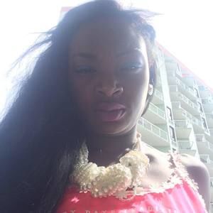 Meet your Posher, Lacey